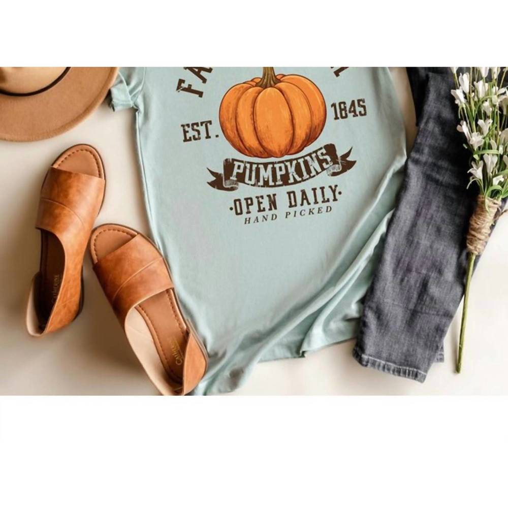 NEW KISSED APPAREL women's farm fresh open daily graphic tee in seafoam